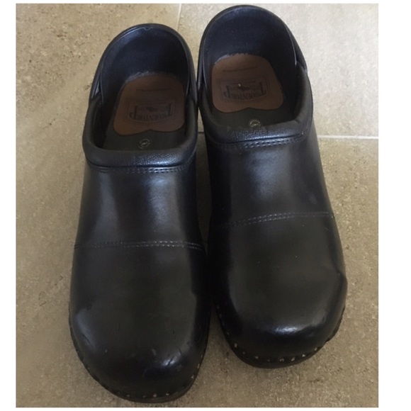 steel toe clogs mens